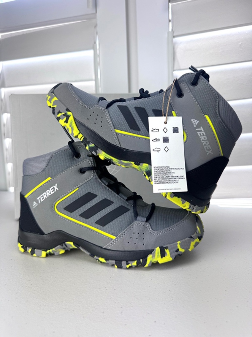 NWT Adidas Terrex Hyperhiker Grey/Black/Yellow - Boy Size 3 (A226)